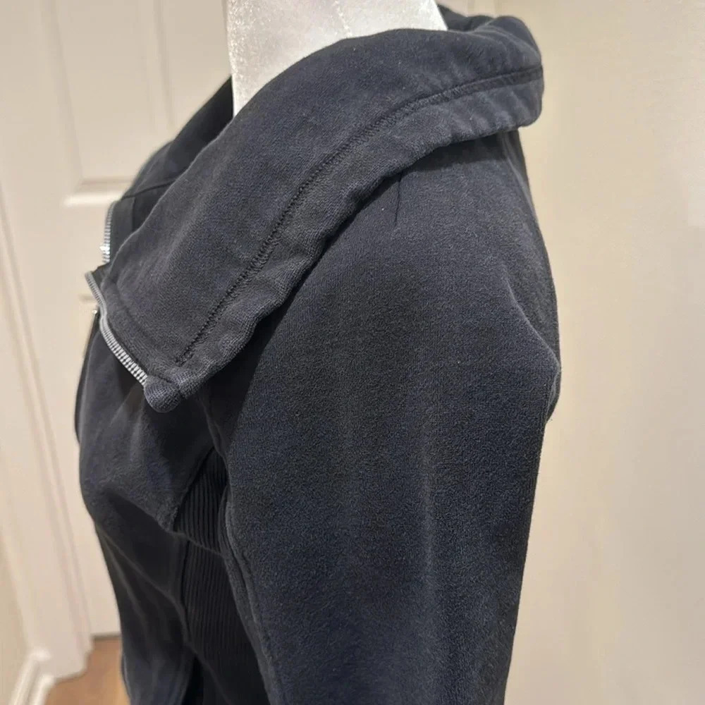 Lululemon black radiant jacket II womens 6 thumbholes full zip - Picture 4 of 16